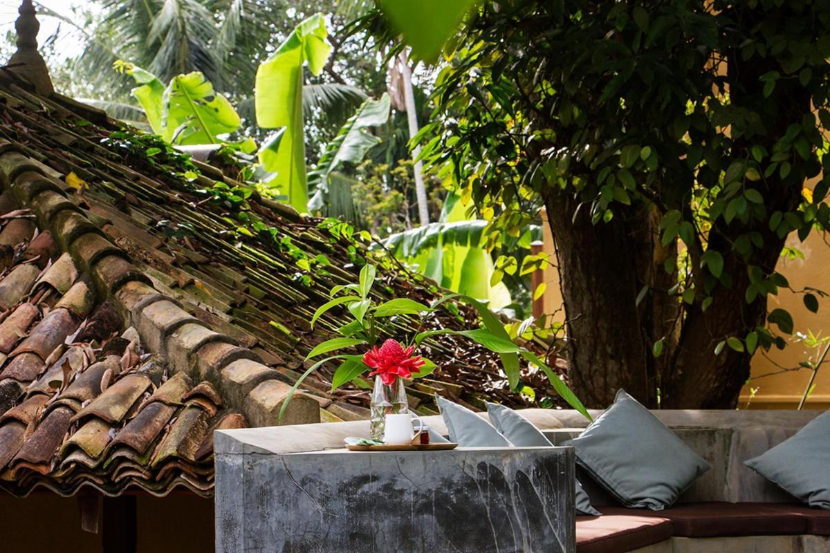 Sri Yoga Shala Bed & Breakfast Unawatuna Bagian luar foto