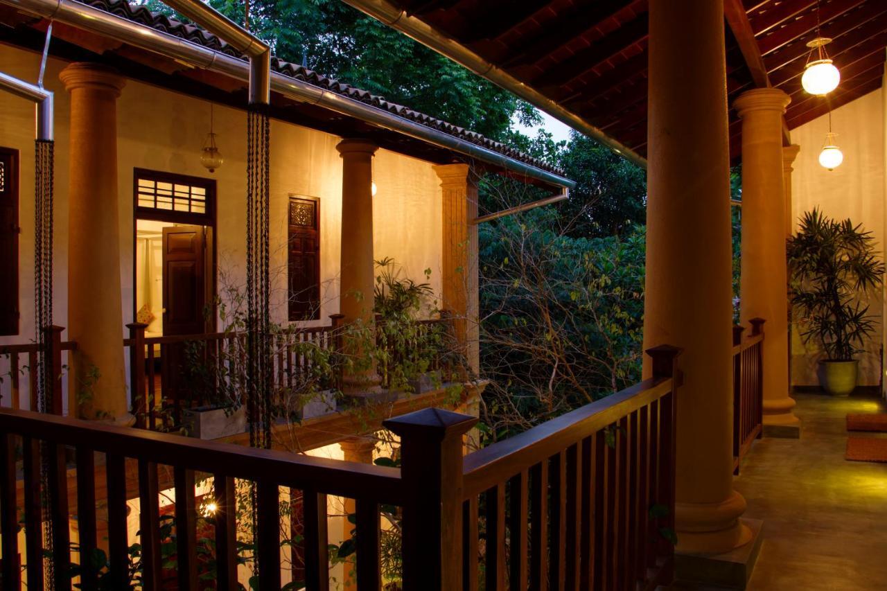 Sri Yoga Shala Bed & Breakfast Unawatuna Bagian luar foto